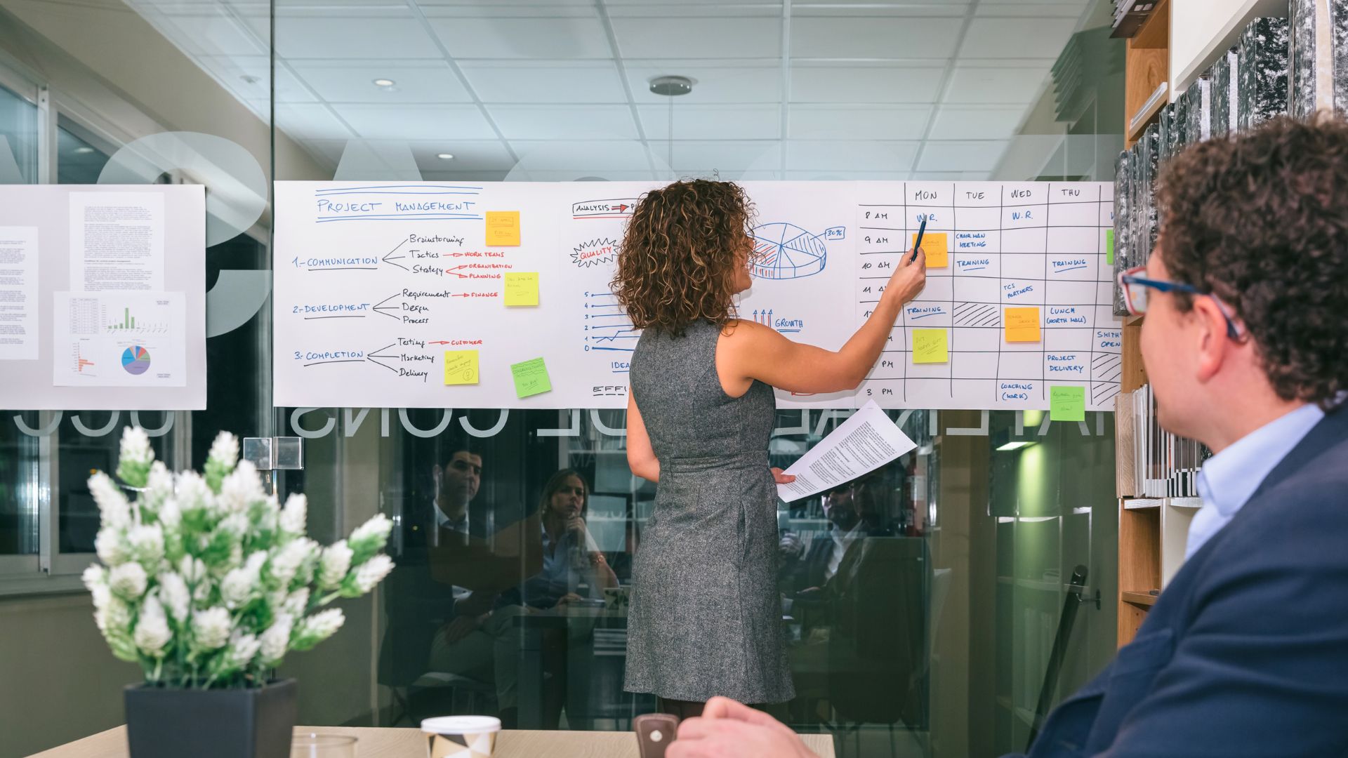 4 advantages of hiring remote project manager